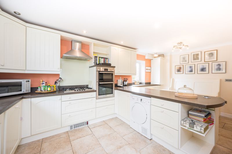 Kitchen- click for photo gallery